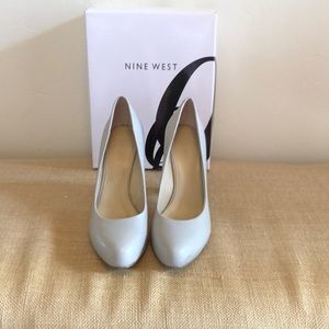 2/$40 Grey leather, block heel pumps.